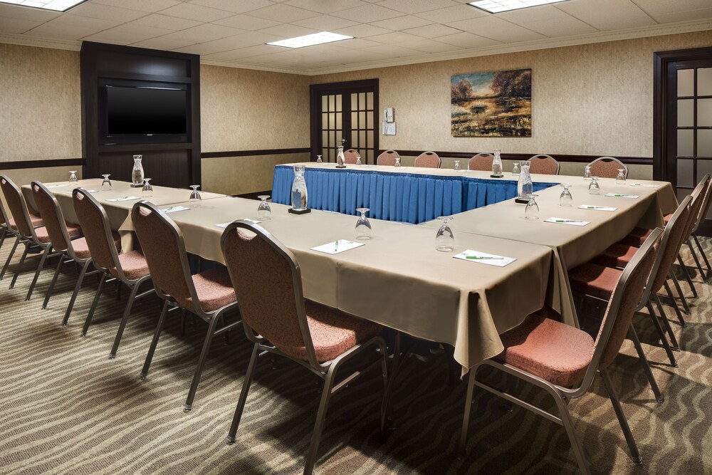 Holiday Inn Dubuque Galena by IHG - photo 54