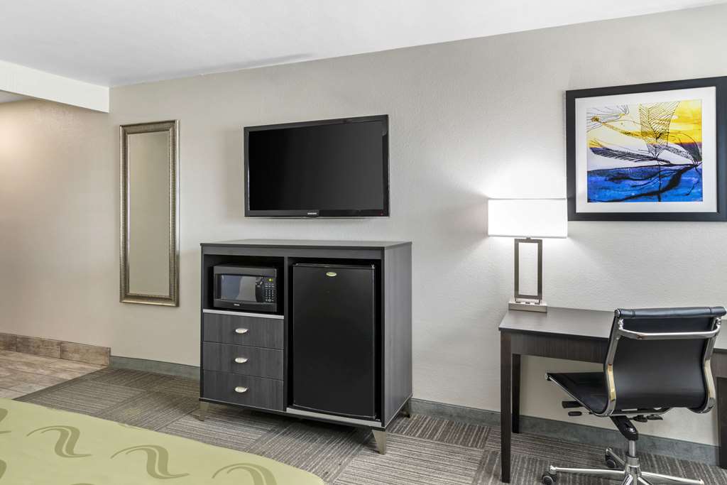 Quality Inn Kettleman City near Hwy 41 - photo 19