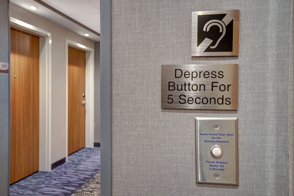 Fairfield by Marriott Inn & Suites Rochester Hills - photo 36