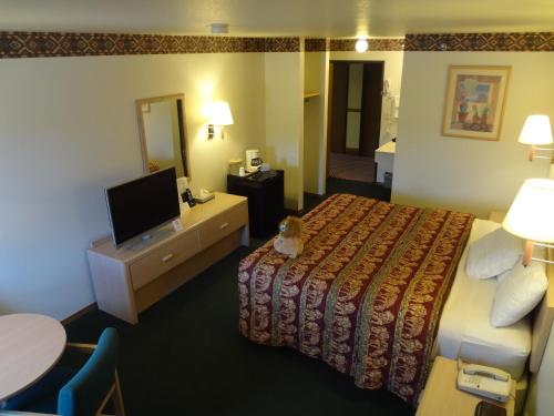 Kings Inn Cody - photo 46