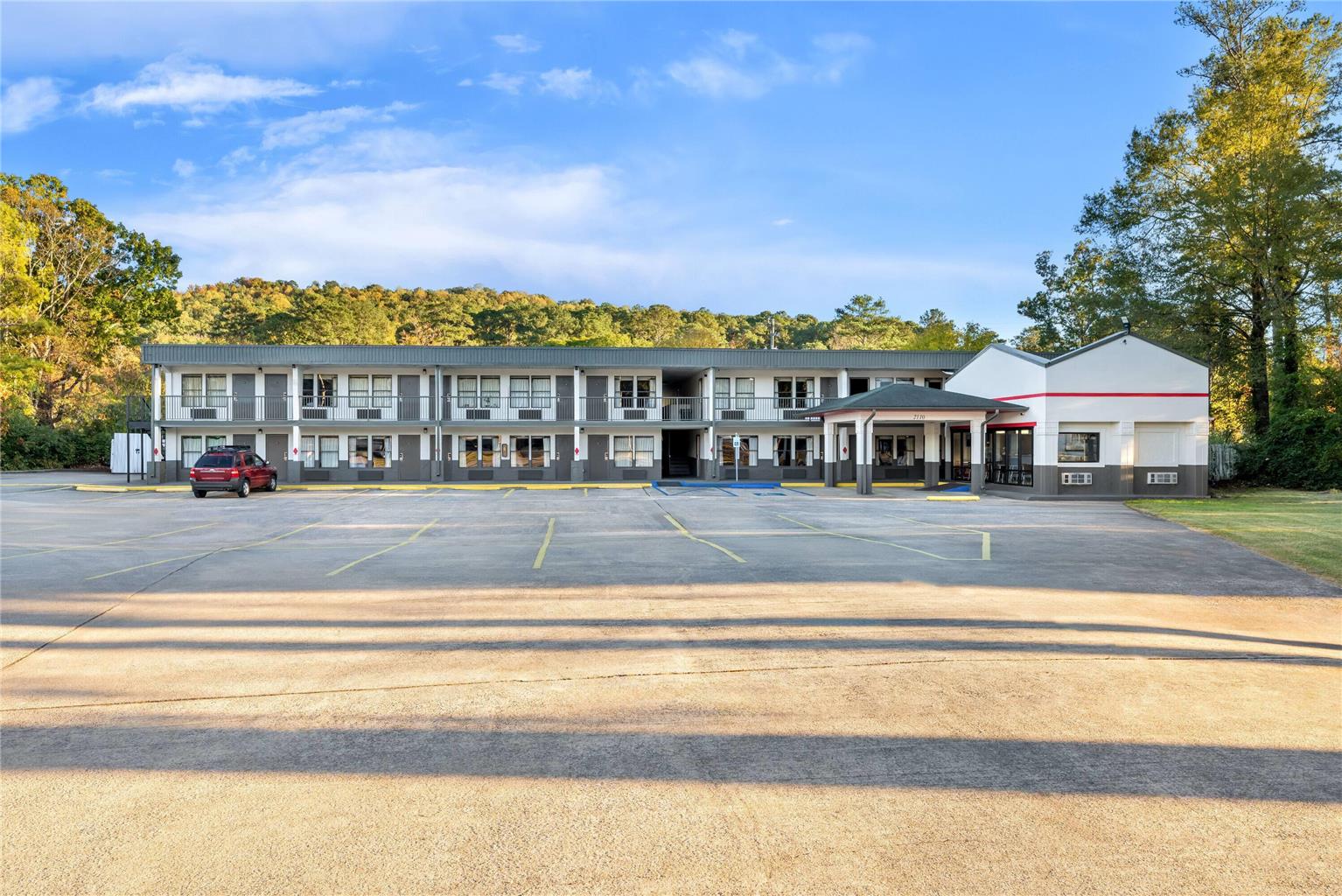 Super 8 by Wyndham Gadsden AL - photo 2
