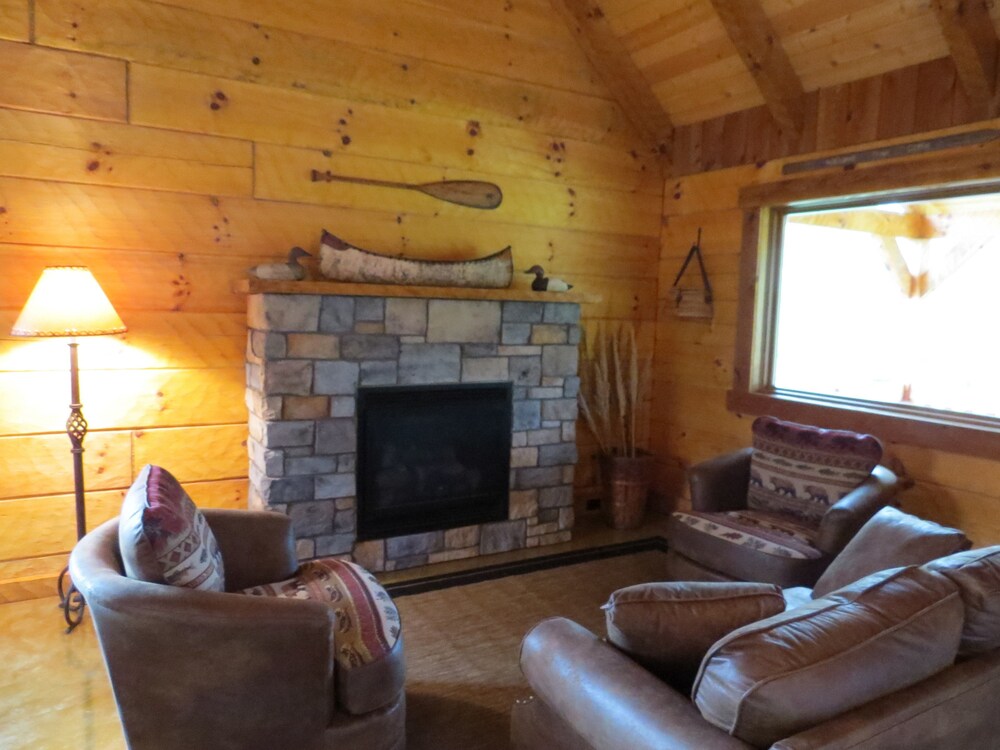 Southern Comfort Lakeside Cabin Resort - photo 21