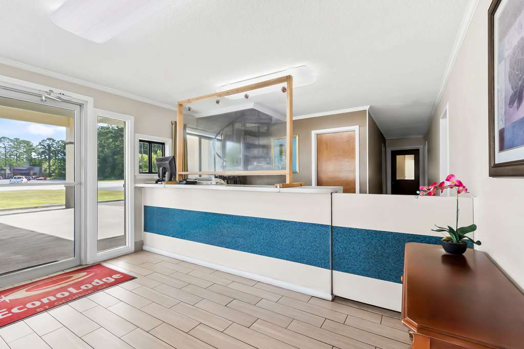 Econo Lodge St. George - photo 12