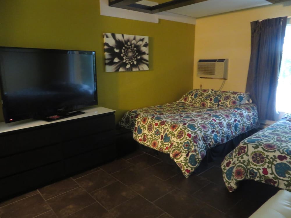 Riverside Suites - photo 33