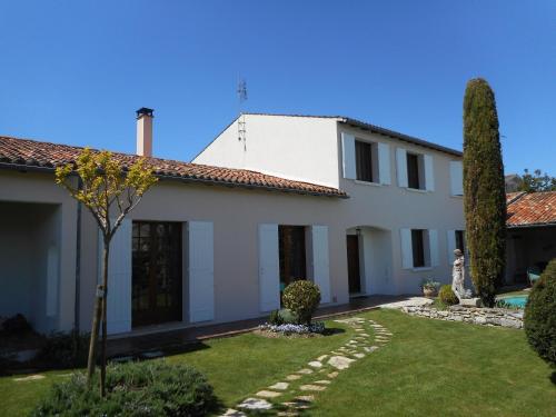 Le Logis De L’etore in Saint-Jean-D'angely, France