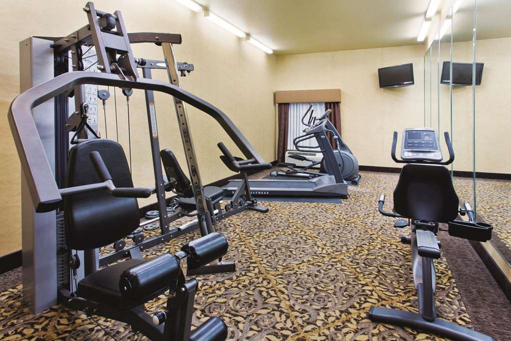 La Quinta Inn and Suites by Wyndham Schertz San Antonio Selma - photo 7