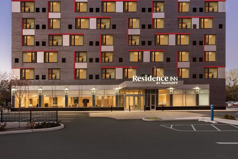 Residence Inn by Marriott New York JFK Airport - photo 40
