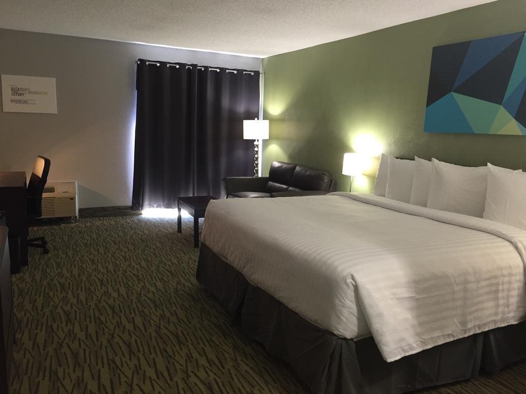 The Highlander Hotel — Austin — photo 5