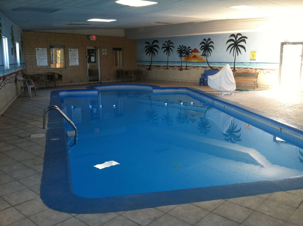 Motel 6 Calera - photo 21