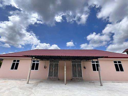 Homestay Taman Sari Unit C Kota Bharu — 5-Star Luxury Hotel in Kota Bharu, Malaysia