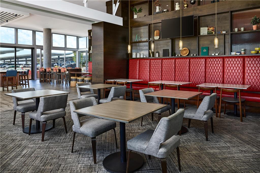 Hyatt Place Peña Station Denver Airport - photo 6