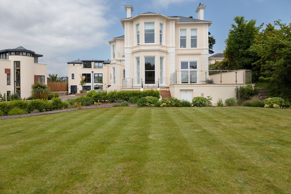 Rutland Heights — 4-Star Luxury Hotel in Torquay, United Kingdom