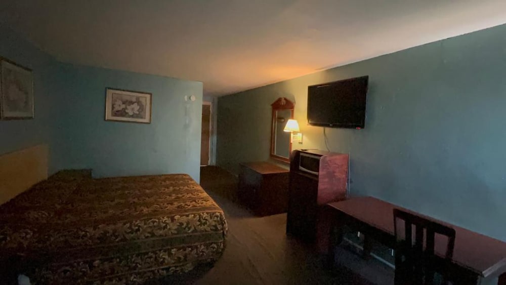 Economy Inn of Greenville NC - photo 5