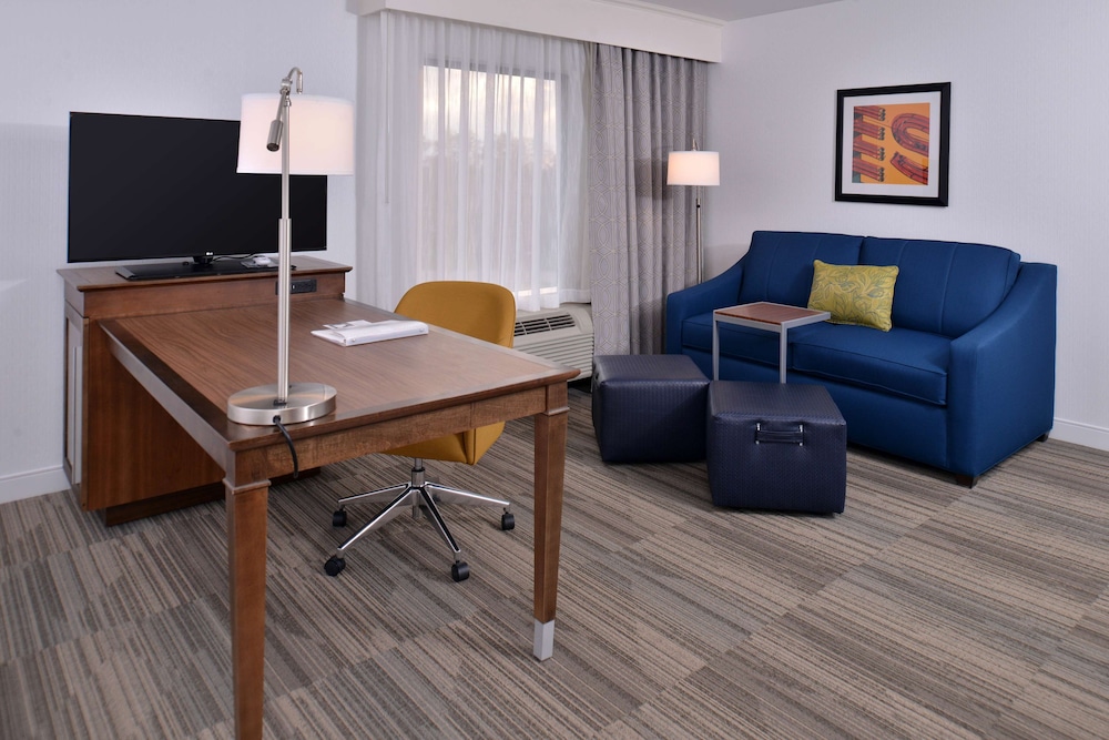 Hampton Inn & Suites Ann Arbor West - photo 27