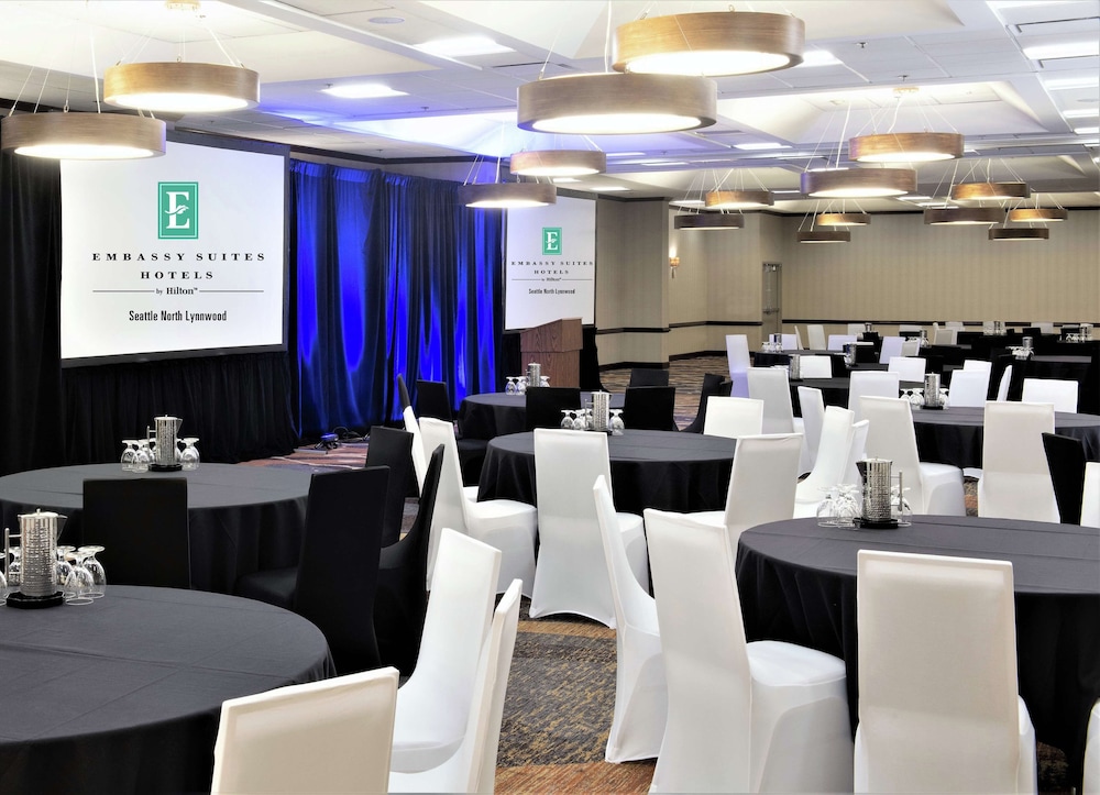 Embassy Suites by Hilton Seattle North Lynnwood - photo 53