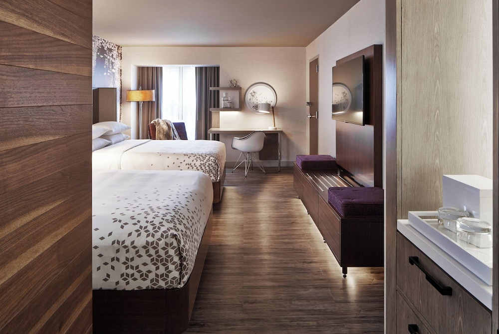 The Del Monte Lodge Renaissance Rochester Hotel & Spa - photo 20