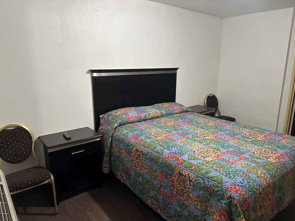 Searle Motel - photo 6