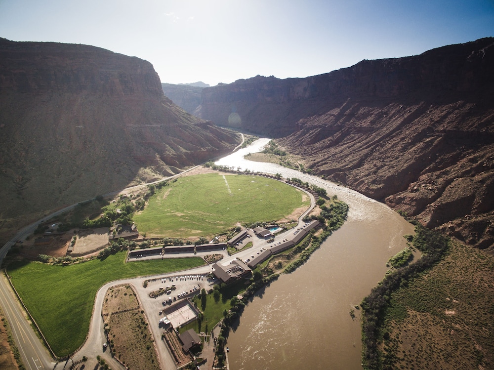 Red Cliffs Lodge - photo 105