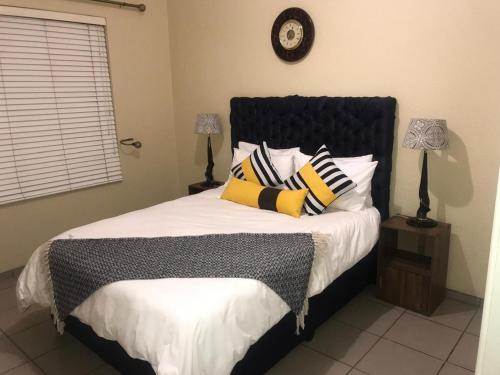 White Rose Cozy Apartment — 4-Star Luxury Hotel in Midrand, South Africa