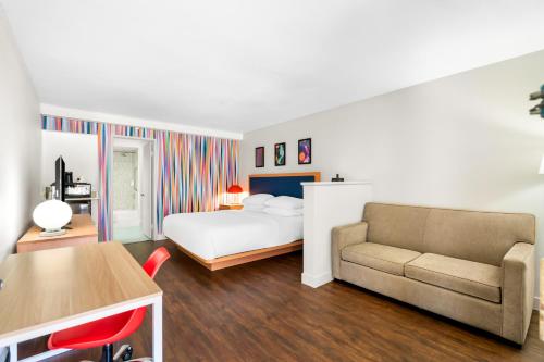 Signature Indio I 10 Coachella Valley by Sonesta - photo 41