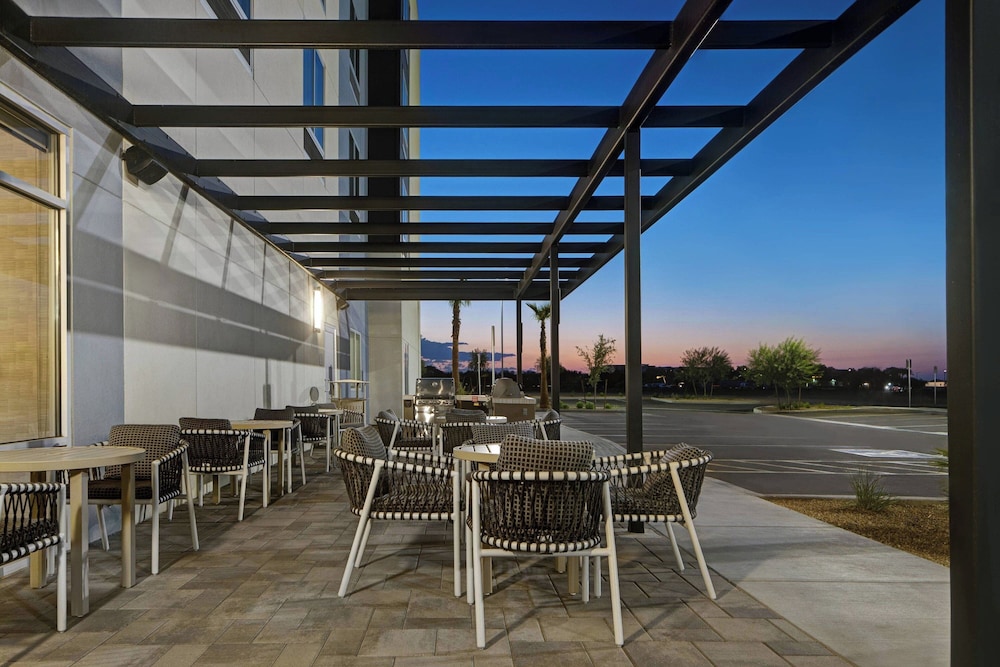 TownePlace Suites by Marriott Phoenix Glendale Sports & Entertainment District - photo 29