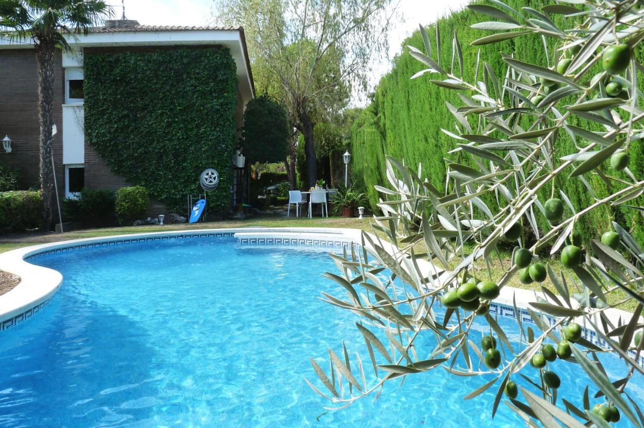 Villa Dorada — 4-Star Luxury Hotel in Cunit, Spain
