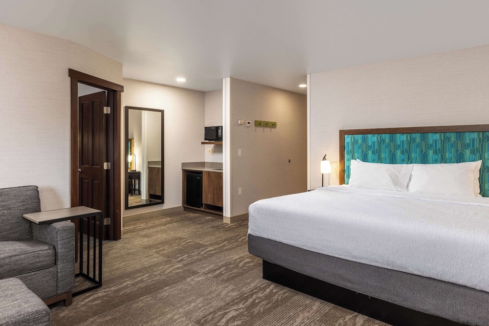 Hampton Inn Kalispell - photo 12
