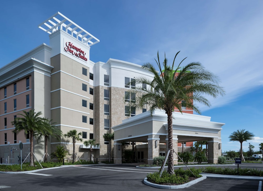 Hampton Inn & Suites Cape Canaveral Cruise Port - photo 54