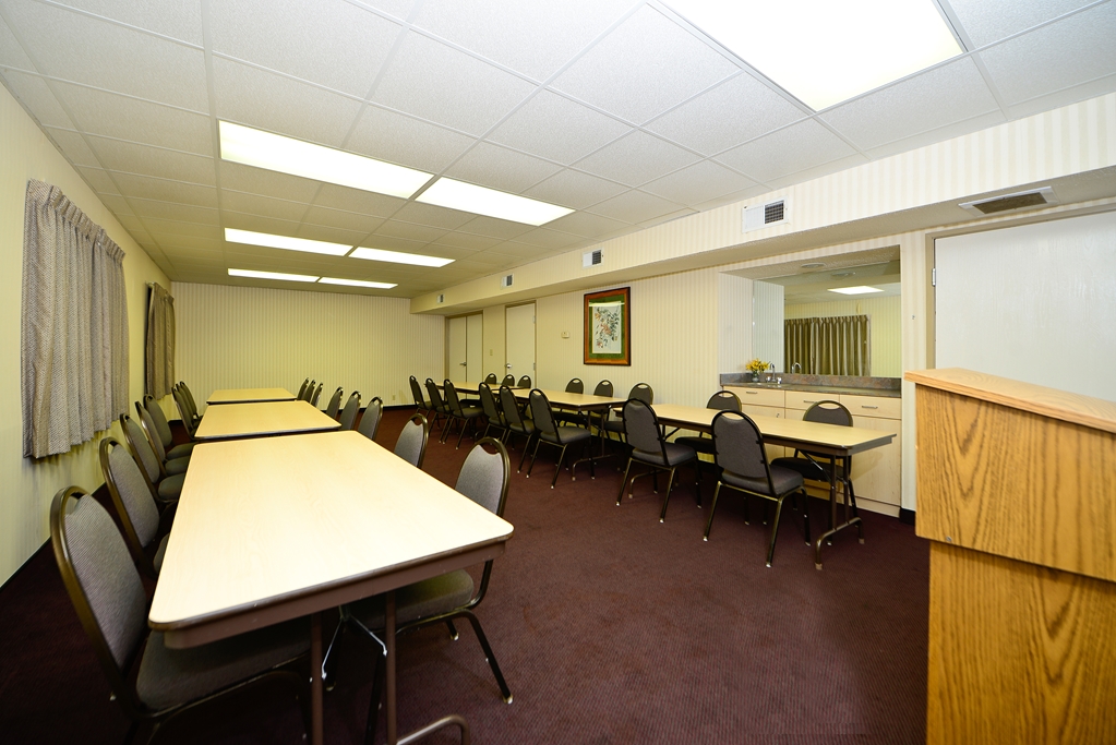 Americas Best Value Inn & Suites Jackson TN - photo 14