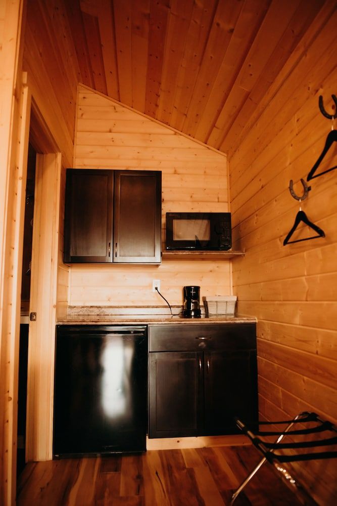 Dukes Slickrock Campground & RV Park - photo 9