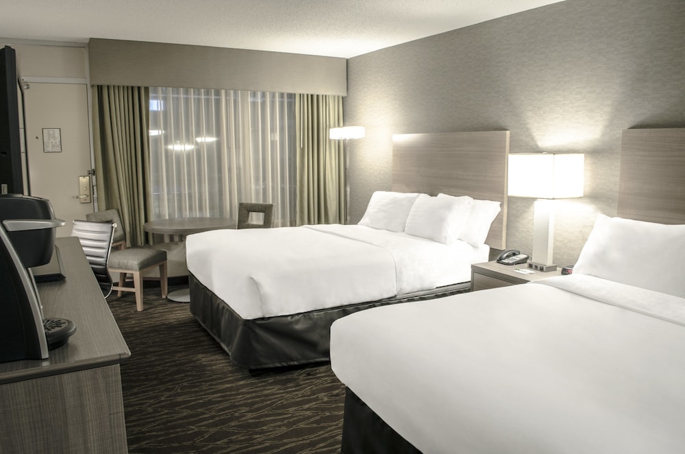 Holiday Inn Fargo by IHG - photo 23