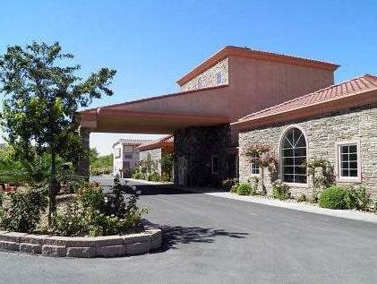 Death Valley Inn - carbon neutral hotel in Beatty