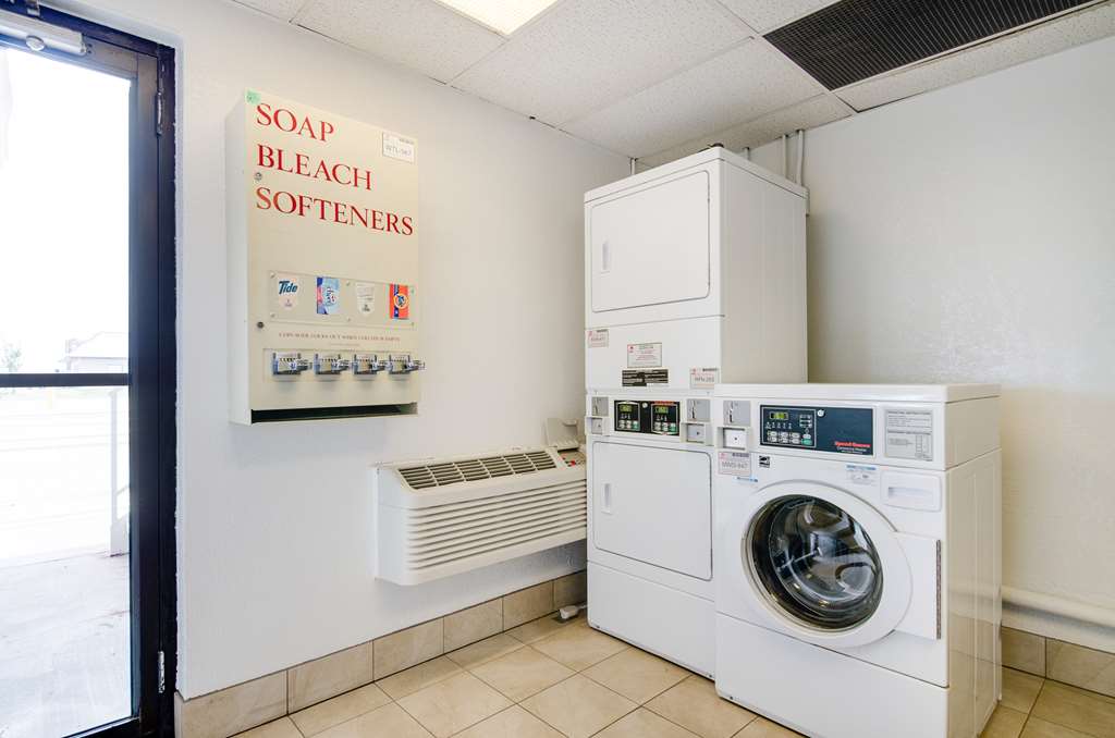Motel 6 Salina KS - photo 35