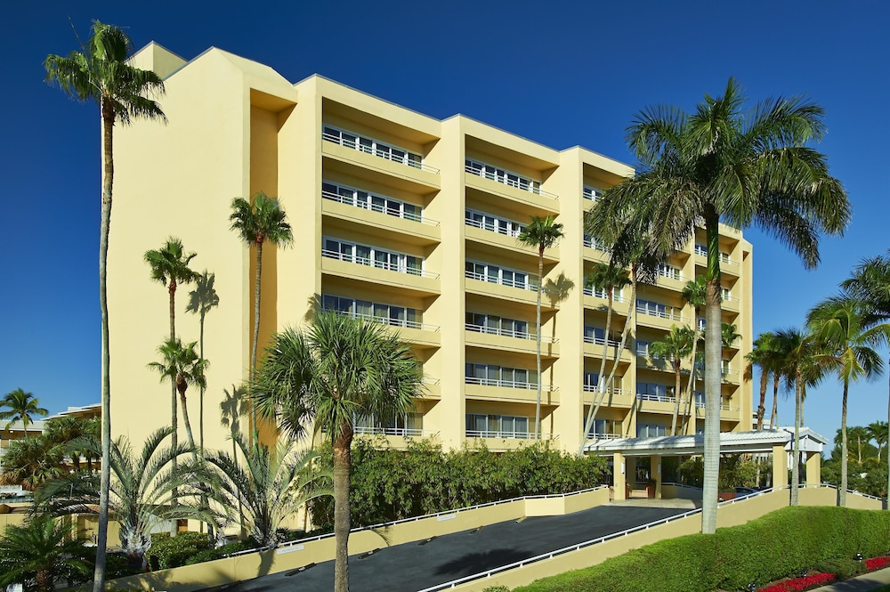 Edgewater Beach Hotel - photo 75