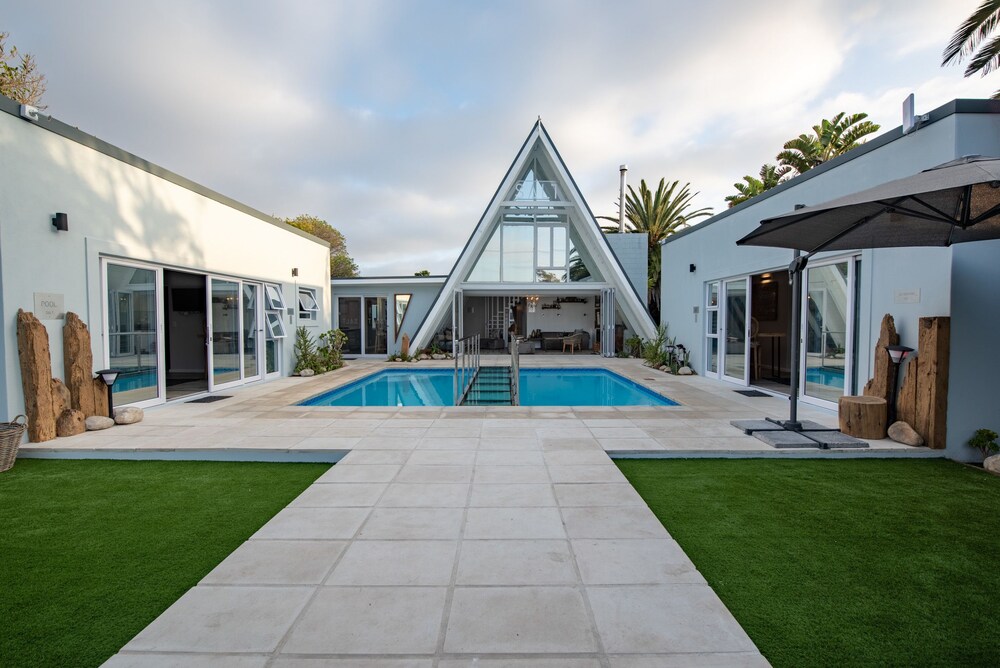 Salt Boutique Guest House Adults Only — 5-Star Luxury Hotel in Cape Town, South Africa