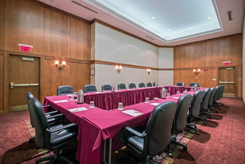 Crowne Plaza: Philadelphia King of Prussia by IHG - photo 37