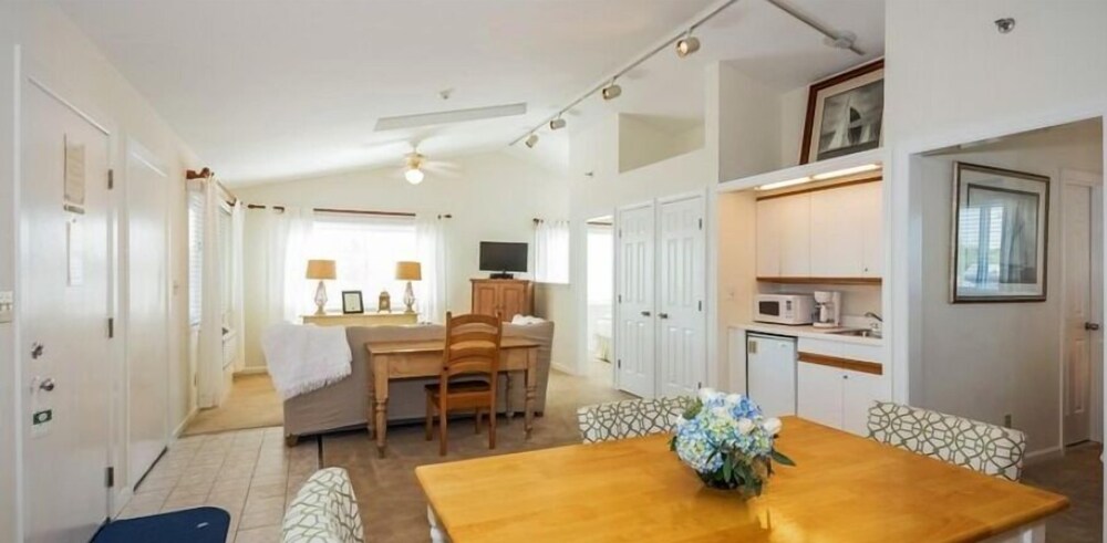 The Inn at Fairfield Beach - photo 66