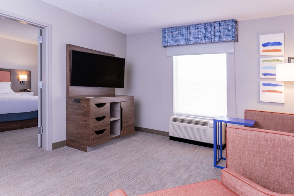 Hampton Inn & Suites St. Louis Chesterfield - photo 37