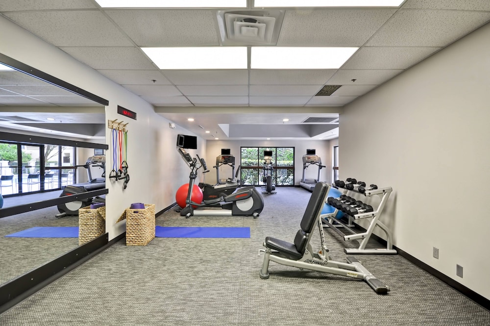 Courtyard by Marriott Dallas Medical Market Center - photo 17