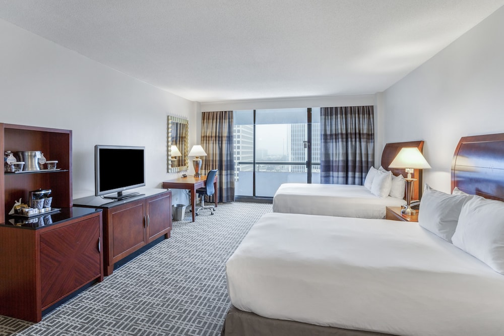 Hilton Houston Post Oak by the Galleria - photo 8