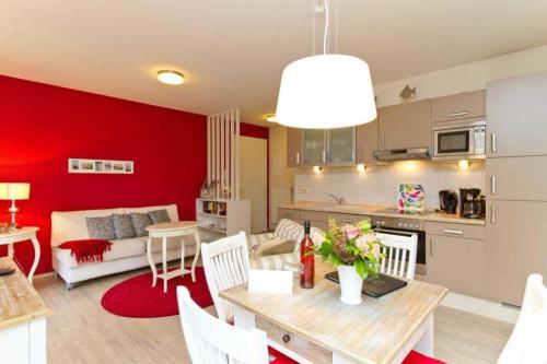 Haus auf dem Huegel Appartement 2 — 4-Star Luxury Hotel in Seebad Bansin, Germany