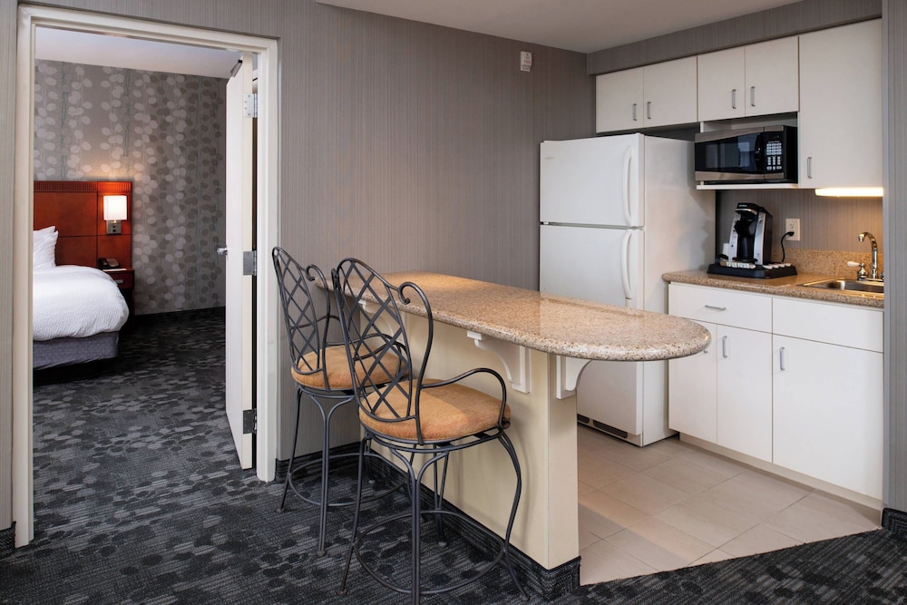 Courtyard by Marriott High Point - photo 20