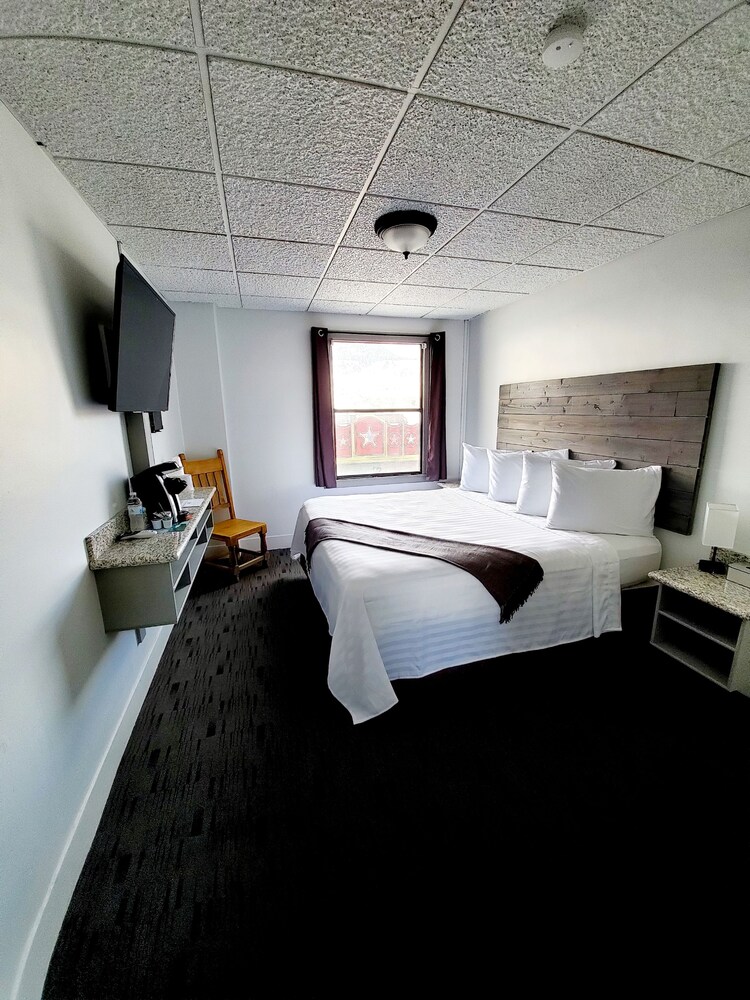 Hotel Nevada - photo 15