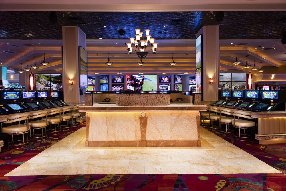 Western Village Inn & Casino by Peppermill Resorts - photo 8