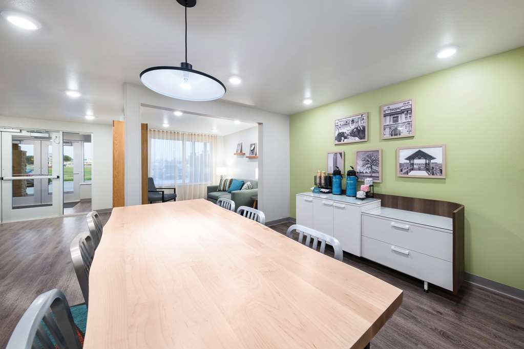WoodSpring Suites Dallas Plano Central Legacy Drive - photo 17