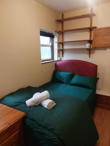 Cosy Greener Private room - last minute hotel in Pinner