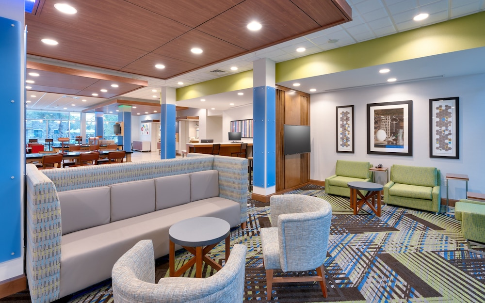 Holiday Inn Express & Suites Gainesville I 75 by IHG - photo 53