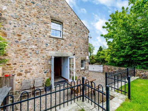 Warth House Uk44209