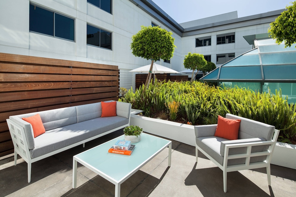 SLS Hotel a Luxury Collection Hotel Beverly Hills - photo 35