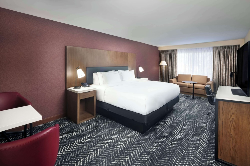 DoubleTree by Hilton Manhattan KS - photo 10
